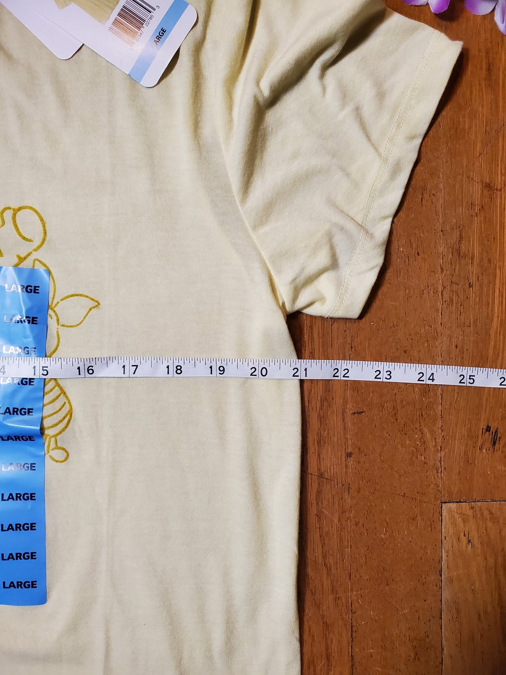 Disney Yellow Winnie the Pooh Line Art Tee - Picture 5 of 8